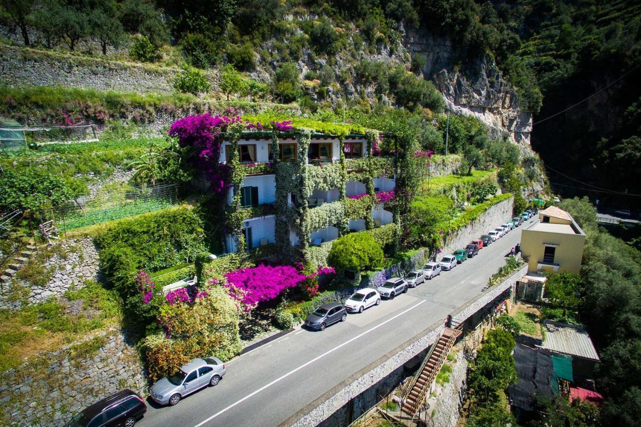 Hotel Pellegrino Praiano Extérieur photo