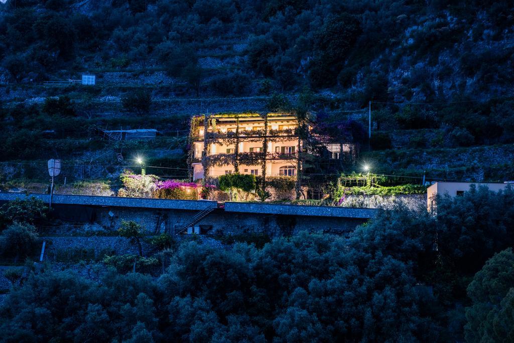 Hotel Pellegrino Praiano Extérieur photo