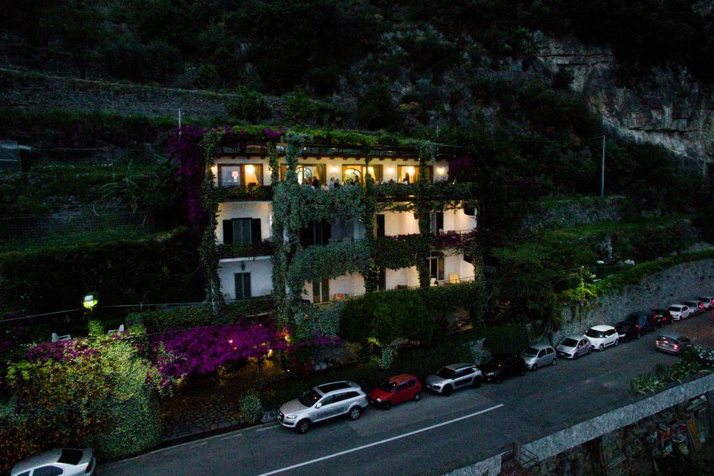 Hotel Pellegrino Praiano Extérieur photo
