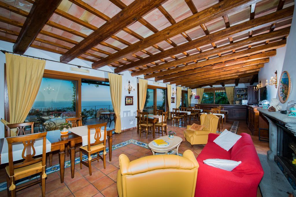 Hotel Pellegrino Praiano Extérieur photo
