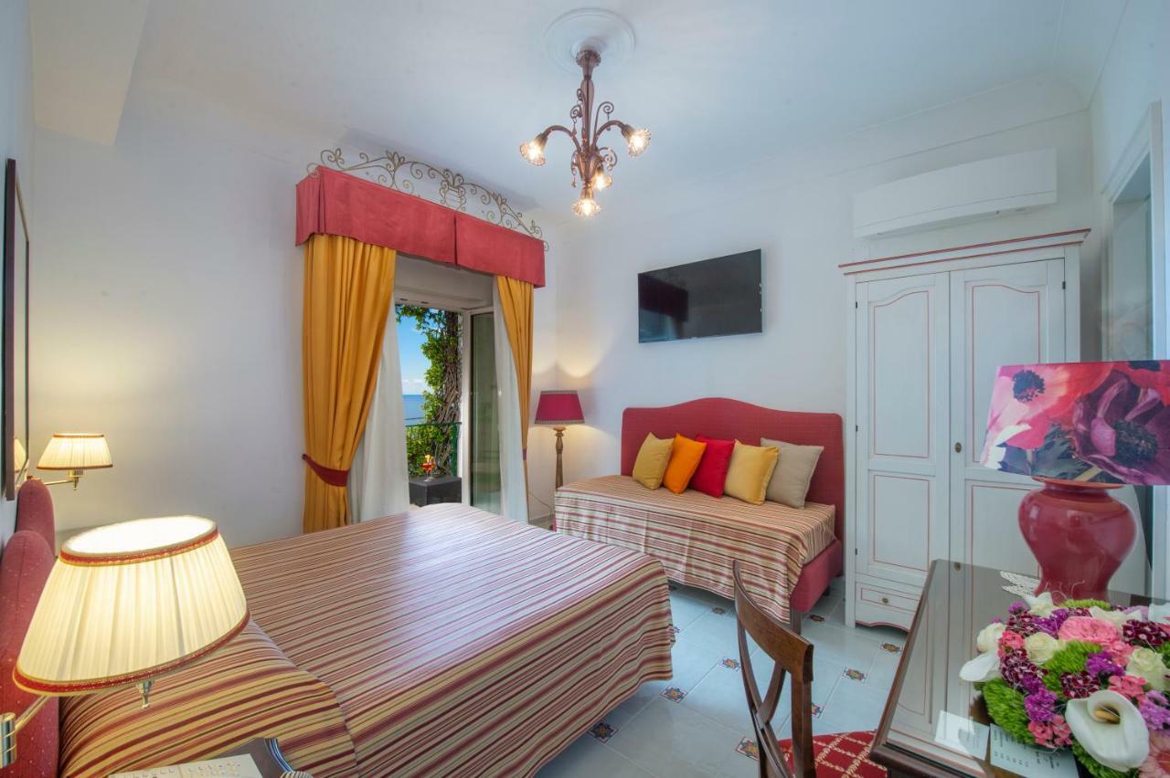 Hotel Pellegrino Praiano Extérieur photo